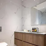 360 - 1 Bedroom Luxurious * Никосия