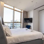 360 - 1 Bedroom Luxurious Апартаменты
