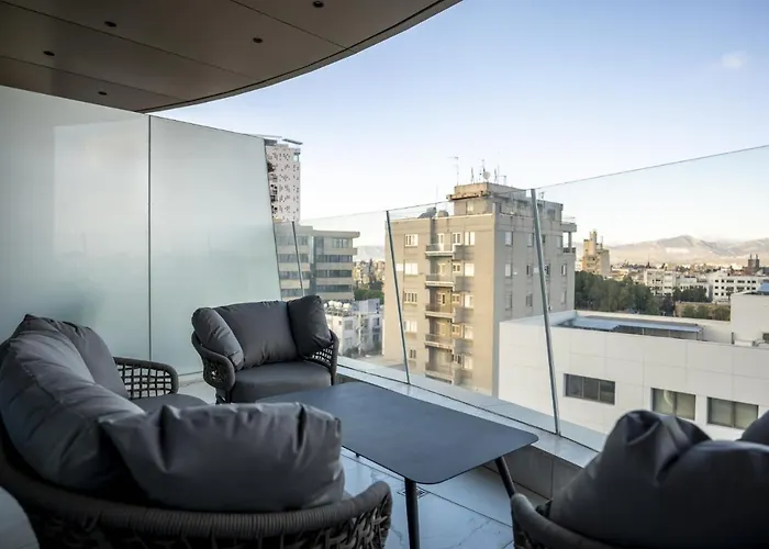 360 - 1 Bedroom Luxurious Apartment