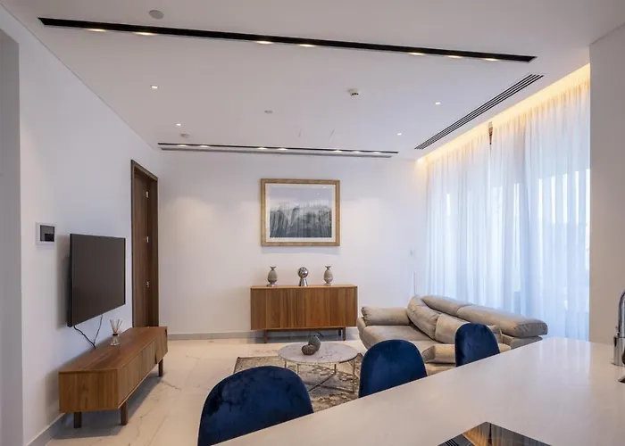 360 - 1 Bedroom Luxurious * 尼科西亚